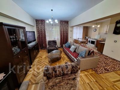 2-комнатная квартира, 60 м², 2/10 этаж помесячно, Кабанбай батыра 136 за 400 000 〒 в Алматы, Алмалинский р-н