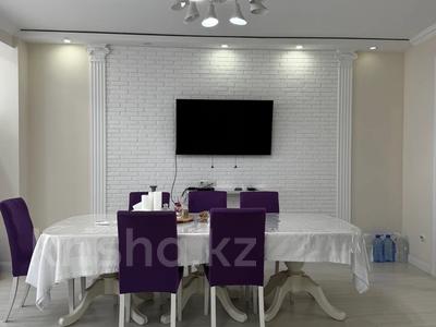 4-бөлмелі пәтер · 231.1 м² · 3/7 қабат, 10-й мкр 2, бағасы: 99.5 млн ₸ в Актау