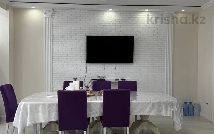 4-бөлмелі пәтер · 231.1 м² · 3/7 қабат, 10-й мкр 2, бағасы: 99.5 млн ₸ в Актау — фото 26