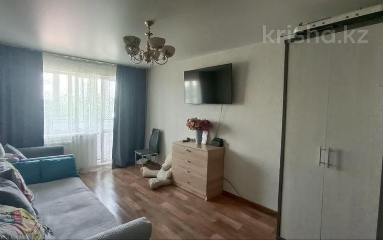 1-комнатная квартира, 35 м², Майкудук, 17й микрорайон 48 за 9.5 млн 〒 в Караганде, Алихана Бокейханова р-н — фото 3