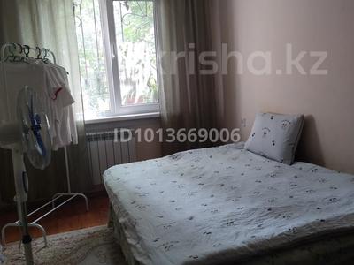 3-бөлмелі пәтер · 60 м² · 1/4 қабат, Юбилейный ш/а., Толеби Достык 30 — Проспект Достык Ленина, бағасы: 6 000 ₸ в Алматы, Медеуский р-н