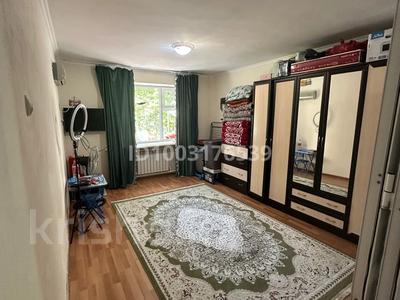Продажа квартир в Шымкенте: 1-комнатная квартира · 20 м² · 2/5 этаж, Ильяева за 7.8 млн 〒 1-комнатная квартира · 20 м² · 2/5 этаж, Ильяева за 7.8 млн 〒 в Шымкенте, Абайский р-н