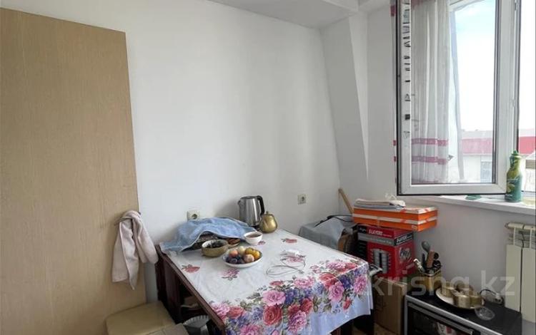 1-комнатная квартира · 30 м² · 5/5 этаж, мкр Коккайнар, Аркалык за 18 млн ₸ в Алматы, Алатауский р-н — фото 15