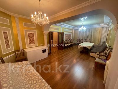 3-бөлмелі пәтер · 100.6 м² · 3/5 қабат, мкр Михайловка , Крылова 40/2 5, бағасы: 63 млн ₸ в Караганде, Казыбек би р-н