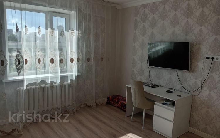 2-бөлмелі пәтер · 77 м² · 3/12 қабат, Кабанбай батыра 40, бағасы: 38 млн ₸ в Астане, Есильский р-н — фото 2