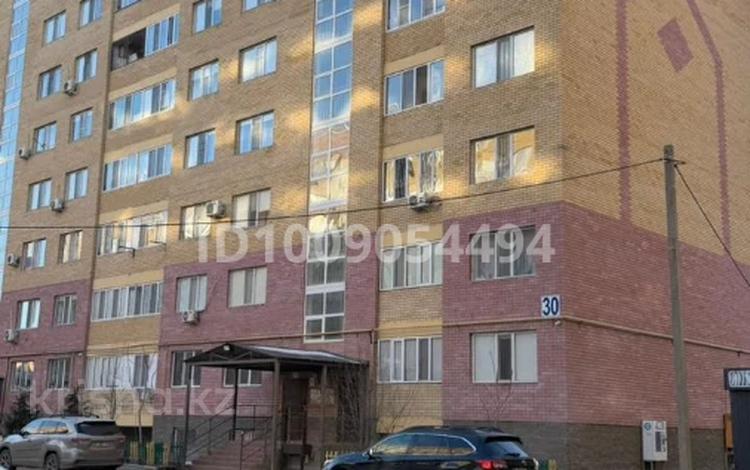1-бөлмелі пәтер · 40 м² · 8/9 қабат, мкр Береке, 16-я улица Дом-30 — Находиться возле школы 42, бағасы: 14.2 млн ₸ в Атырау — фото 8