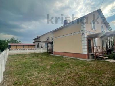 Отдельный дом · 3 комнаты · 73 м² · 2 сот., Дулат Бабатайулы 56 за 44 млн 〒 в Алматы, Алатауский р-н