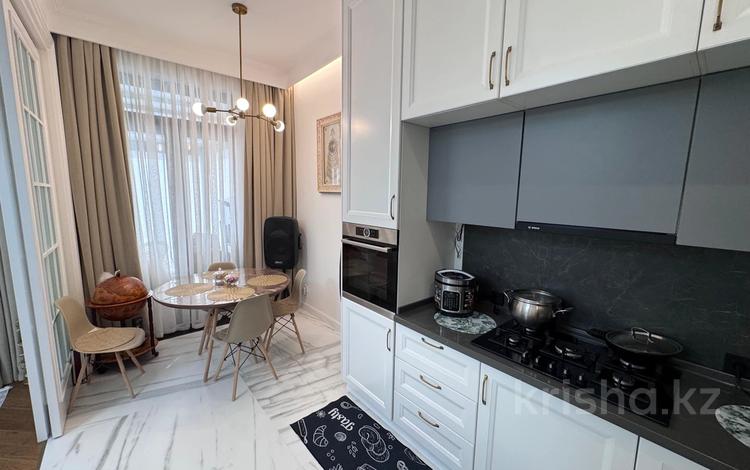4-бөлмелі пәтер · 200 м² · 1/4 қабат, мкр Горный Гигант, Аль-Фараби 116/1 — Каппарова, бағасы: 2 млн ₸ в Алматы, Медеуский р-н — фото 2