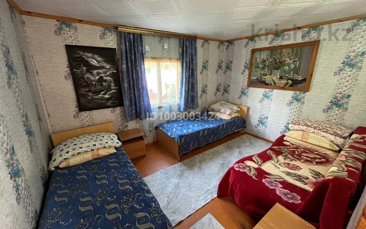 Жеке үй · 3 бөлме · 50 м², Ак жайык 11 — М-н Коркем, бағасы: 5 000 ₸ в Бурабае — фото 2