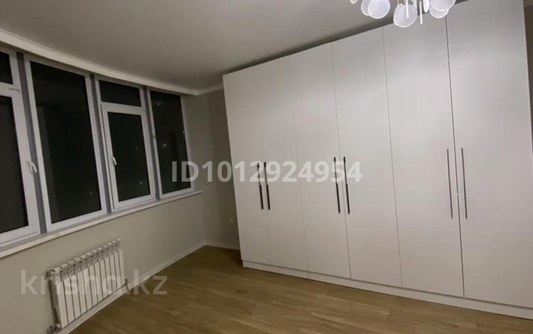 2-комнатная квартира · 80 м² · 6/15 этаж, Навои 39 за 56.8 млн ₸ в Алматы, Ауэзовский р-н — фото 2