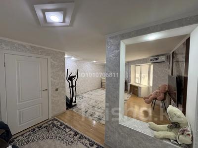 2-комнатная квартира · 90 м² · 10/10 этаж, мкр 5, А.Молдагулова 11г за 25 млн ₸ в Актобе