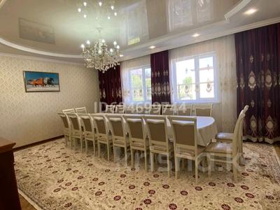 Отдельный дом · 5 комнат · 156 м² · 10 сот., Крылова 6 — Возле ресторана Акниет, улица Арцах за 45 млн 〒 в Актобе, мкр Москва