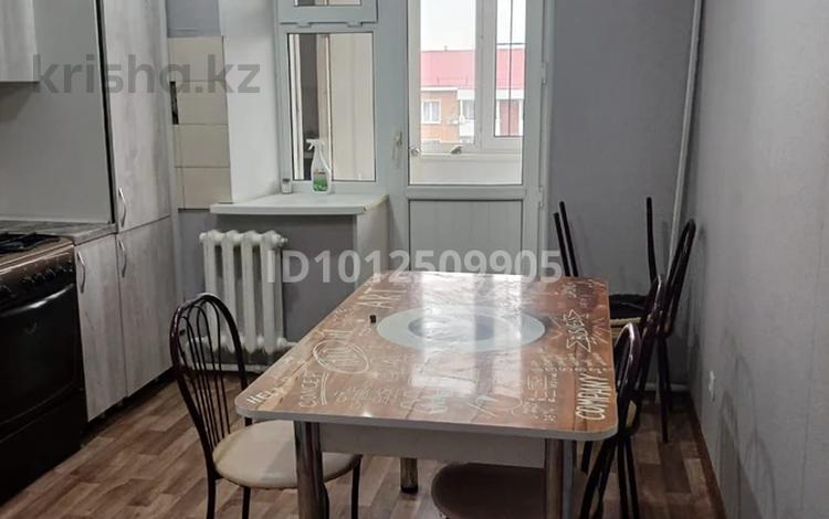 3-бөлмелі пәтер · 74 м² · 6/6 қабат, мкр Астана 20, бағасы: 27.7 млн ₸ в Уральске — фото 2
