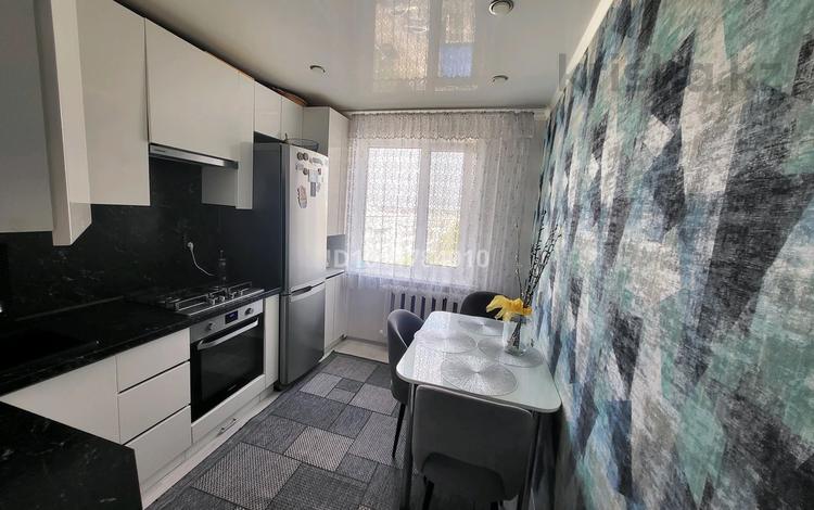 3-комнатная квартира · 65 м² · 8/9 этаж, Жамбыла — Ажар за 27.5 млн ₸ в Петропавловске — фото 2