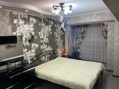 2-комнатная квартира · 55 м² · 8/9 этаж, мкр Самал-1 4 за 59 млн ₸ в Алматы, Медеуский р-н