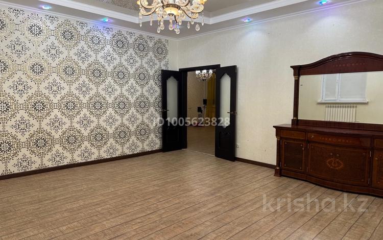 Отдельный дом · 4 комнаты · 230 м² · 10 сот., Кунаева 32/1 за 32 млн 〒 в Кызылжар — фото 2