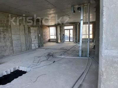 Еркін, кеңселер, дүкендер мен бутиктер, қоймалар, сұлулық салондары, фитнес және спорт, медорталықтар мен дәріханалар, ойын-сауық, кабинеттер және жұмыс орындары · 142.4 м², бағасы: 427 200 ₸ в Усть-Каменогорске