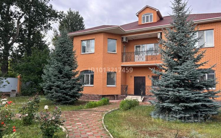 Жеке үй · 7 бөлме · 570.4 м², мкр Азаулы, бағасы: 140 млн ₸ в Уральске — фото 2