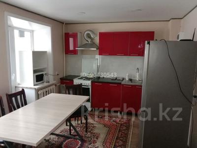 2-комнатная квартира · 60 м² · 2/5 этаж, мкр Михайловка , Қасыма Аманжолова 67 за 23.9 млн 〒 в Караганде, Казыбек би р-н