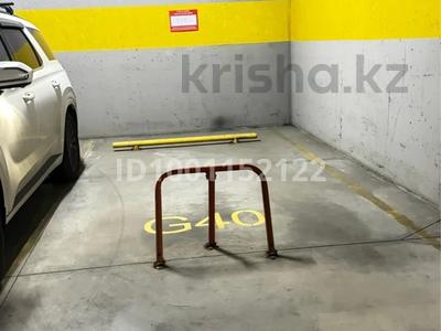 Паркинг · 15 м² · мкр Аксай-5 25 за 2.2 млн 〒 в Алматы, Ауэзовский р-н