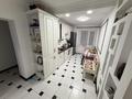 5-бөлмелі пәтер · 110 м² · 8/9 қабат, мкр Юго-Восток, мкр Орбита 28, бағасы: 55 млн ₸ в Караганде, Казыбек би р-н — фото 35