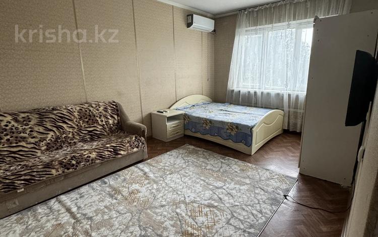 2-комнатная квартира, 43 м², 5/5 этаж помесячно, Водник