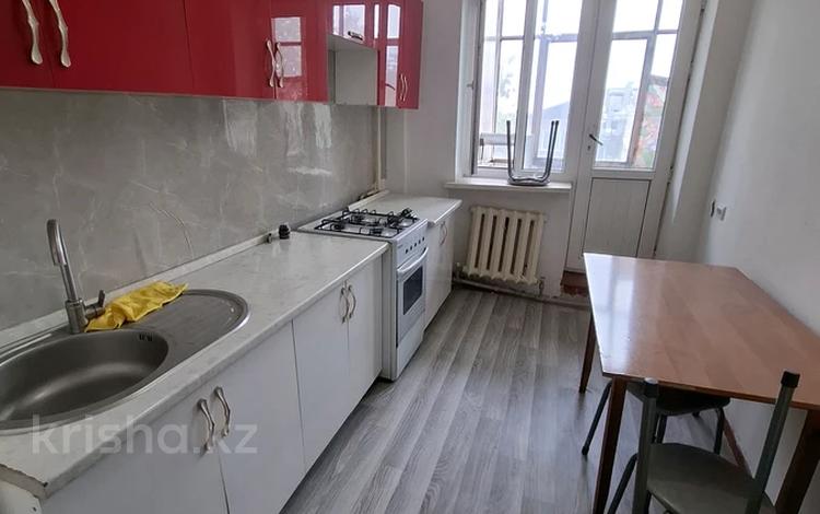 3-бөлмелі пәтер · 70 м² · 2/4 қабат, Толе би 41, бағасы: 250 000 ₸ в Каскелене — фото 2