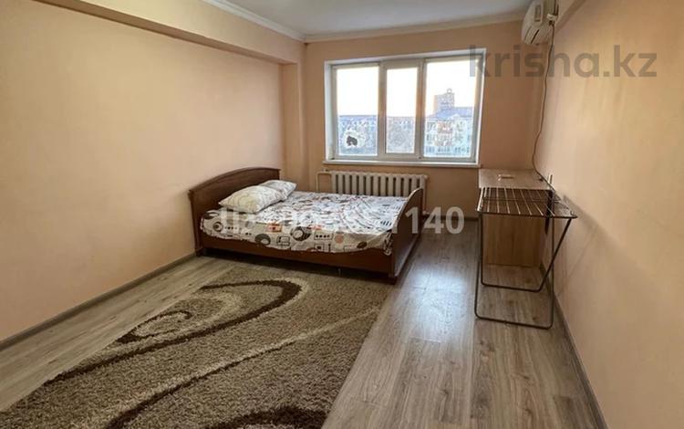 3-комнатная квартира · 75 м² · 5/5 этаж, 3 микрорайон 8 за 200 000 〒 в Атырау, мкр Авангард-3 — фото 2