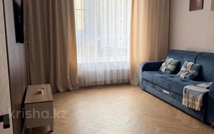 2-комнатная квартира · 46 м² · 3/9 этаж, Алихан Бокейхан 16/3, 16/2 за 350 000 ₸ в Астане, Есильский р-н — фото 2