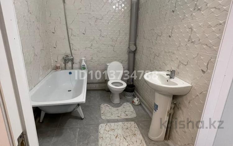 2-бөлмелі пәтер · 71 м² · 4/9 қабат, Жаңа қала 11көше 45Б дом 4этаж 115 — Әділет үйіне қарама қарсы, бағасы: 130 000 ₸ в Туркестане — фото 2