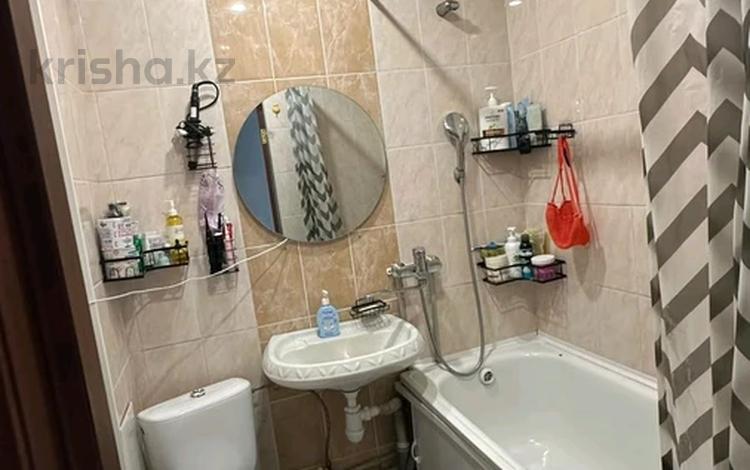 1-бөлмелі пәтер · 35 м² · 2/9 қабат, Срымдатова 19, бағасы: 10.8 млн ₸ в Уральске — фото 2