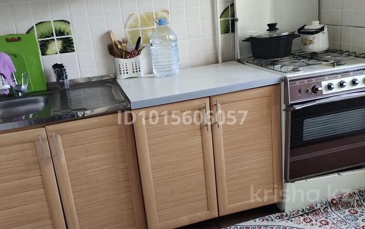 1-бөлмелі пәтер · 30 м² · 5/5 қабат, Шанхай ш/а., бр жубанова 198 — Продам 1 комнатной б/у квартиры Брак жуб 198 5 этаж с крышей нет проблем крышка скатная нотежной потолок кондиционер домафон космитический ремонт хороший, бағасы: 7.5 млн ₸ в Актобе, мкр Шанхай — фото 14