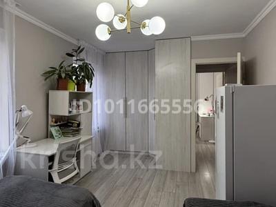 3-бөлмелі пәтер · 56.3 м² · 4/4 қабат, мкр №1 74, бағасы: 37 млн ₸ в Алматы, Ауэзовский р-н