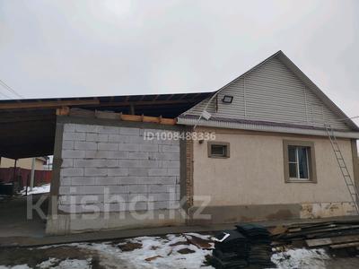 Жеке үй · 5 бөлме · 150 м² · 7 сот., Суюнбай Арон улы 40, бағасы: 30 млн 〒 в Комсомоле