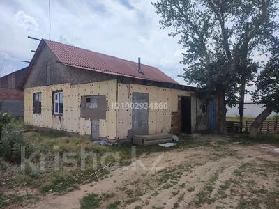 Отдельный дом · 3 комнаты · 100 м² · 10 сот., мкр Пригородный 37 — Р-н Косшы за 11 млн 〒 в Астане, Есильский р-н