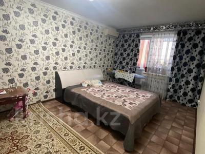 3-комнатная квартира · 90 м² · 4/9 этаж, мкр 12 за 32.5 млн 〒 в Актобе