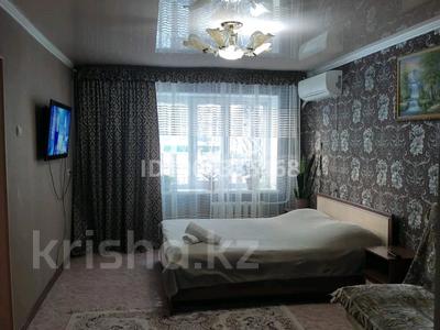 2-комнатная квартира · 65 м² · 1/5 этаж, мкр Акбулак 32 — Рядом Магазин Керанова керпичнный дом за 13 000 ₸ в Таразе