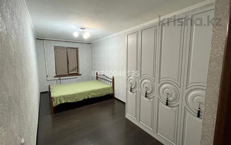 3-комнатная квартира · 63 м² · 3/5 этаж, мкр Аксай-2 за 340 000 ₸ в Алматы, Ауэзовский р-н — фото 8