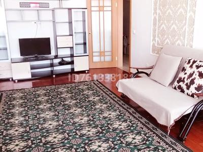 Аренда квартир в Астане: 3-комнатная квартира · 96 м² · 15/19 этаж · помесячно, Б. Момышулы 13/2 — Тәуелсіздік за 270 000 〒 3-комнатная квартира · 96 м² · 15/19 этаж · помесячно, Б. Момышулы 13/2 — Тәуелсіздік за 270 000 〒 в Астане, Алматы р-н