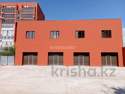 Свободное назначение, офисы, бани, гостиницы и зоны отдыха, образование, кабинеты и рабочие места, студии · 500 м² за 2 000 〒 в Уральске