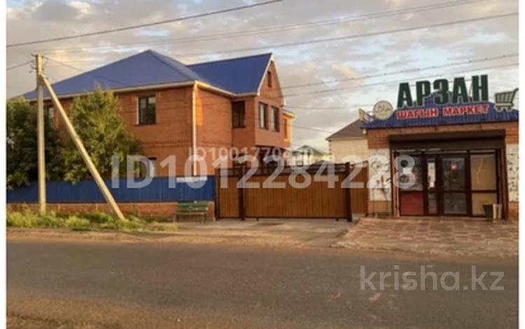 Отдельный дом · 6 комнат · 250 м² · , Мунайтпасов 56 — Жолдың бойы за 36 млн ₸ в Атырау, мкр Мирас — фото 2