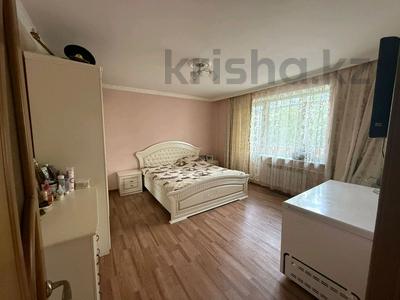 4-комнатная квартира · 83 м² · 4/10 этаж, мкр Юго-Восток, мкр Юго-Восток, мкр Степной 3 6/2 за 33.5 млн 〒 в Караганде, Казыбек би р-н