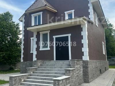 Аренда домов или дач в Алматы: Отдельный дом · 6 комнат · 300 м² · помесячно, мкр Таусамалы 87 В за 1.3 млн 〒 Отдельный дом · 6 комнат · 300 м² · помесячно, мкр Таусамалы 87 В за 1.3 млн 〒 в Алматы, Наурызбайский р-н