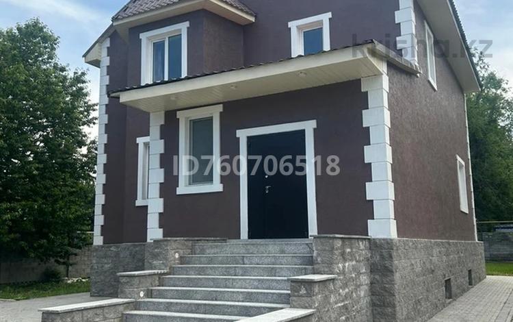 Отдельный дом · 6 комнат · 300 м² · 10.5 сот., мкр Таусамалы 87 В за 1 млн 〒 в Алматы, Наурызбайский р-н — фото 2