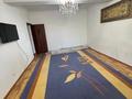 2-комнатная квартира · 66.7 м² · 3/10 этаж, мкр Нурсат 2, Нұрсәт ш/а 214 — Сатылады! 2 бөлмелі пәтер Микрорайон Нұрсат, Аллея бойында, 3-қабатта. Gramad супермаркетінің жанында. Үйдің 1-қабатында: • дәріхана • фаст-фуд орталығы • балалар дүкені • Cambridgeline мектебі орналасқан. ‍️ Жаяу қашықтықта: • Жайлаукөл саябағы — аттракциондар, катамарандар • Этнопарк • Байдібек би атындағы саябақ Пәтерде: • кондиционер • тоңазытқыш • кір жуғыш машина • теледидар Пәтер таза, жайлы, жағдайы жақсы. Барлығы фотодағыдай. Толық ақпарат алу үшін хабарласыңыз. за 28 млн ₸ в Шымкенте, Каратауский р-н — фото 9