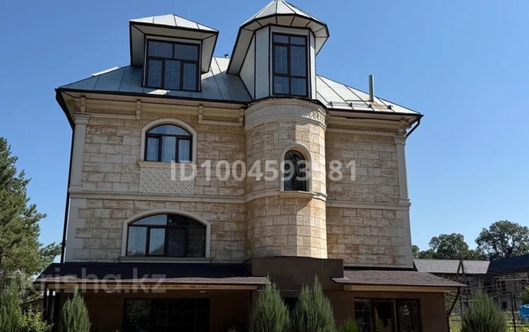 Отдельный дом · 9 комнат · 600 м² · 40 сот., Грушевая 28 за 2 млн 〒 в Бельбулаке (Мичурино) — фото 2