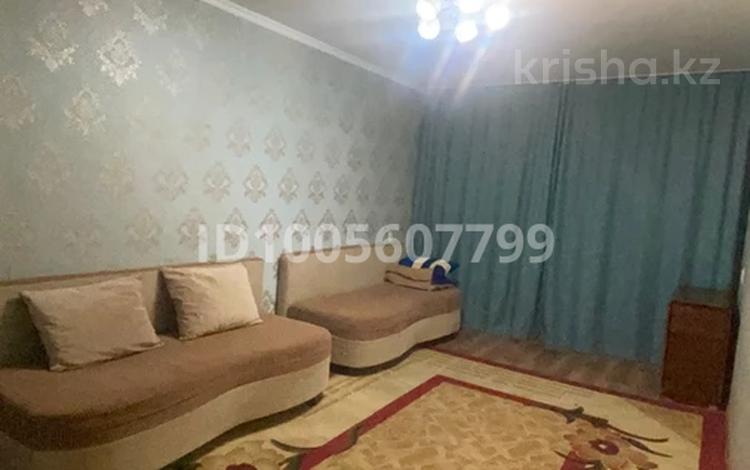 2-комнатная квартира · 48 м² · 2/5 этаж, Майкудук, 17й микрорайон за 130 000 ₸ в Караганде, Алихана Бокейханова р-н — фото 2