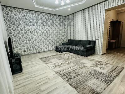 2-комнатная квартира, 50 м² посуточно, Алтынсарина — Алтынсарина альфараби абая за 15 000 〒 в Костанае