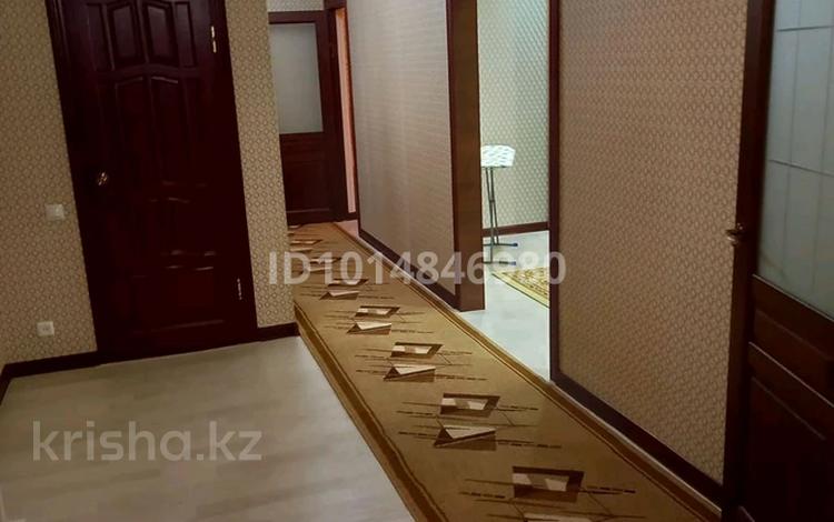 3-бөлмелі пәтер · 103 м² · 2 қабат, Ардагер ш/а., Кулманова 107, бағасы: 55 млн ₸ в Атырау, мкр Ардагер — фото 2