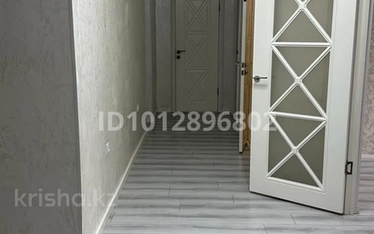 3-бөлмелі пәтер · 123 м² · 2/5 қабат, мкр Сары Арка, Сарыарқа мкр 28 — центр, бағасы: 46 млн ₸ в Атырау — фото 2